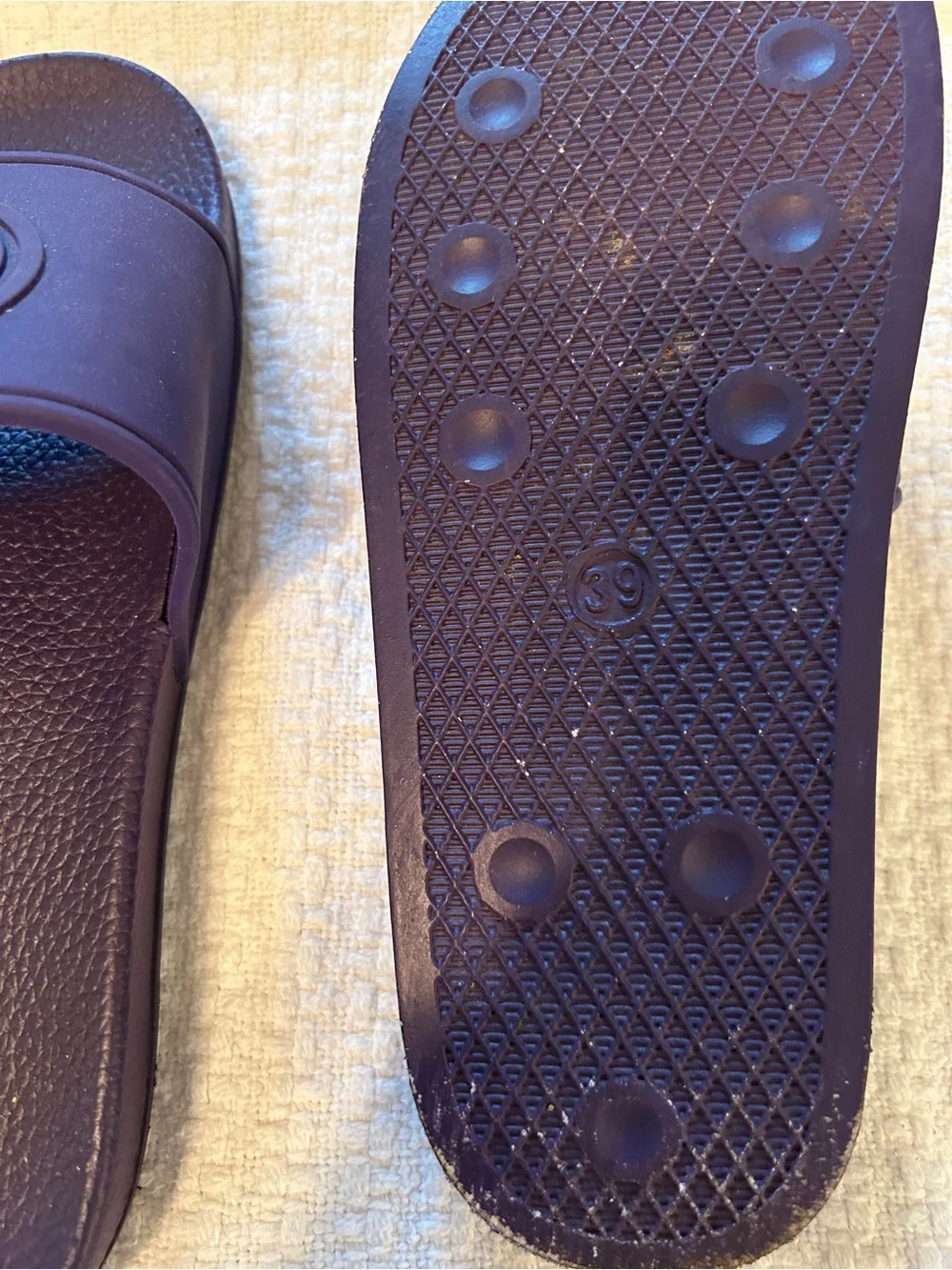 Pure Barre Slides like new purple 39